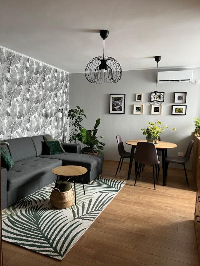 Riverside Jungle Green Apartment Oradea Ngoại thất bức ảnh