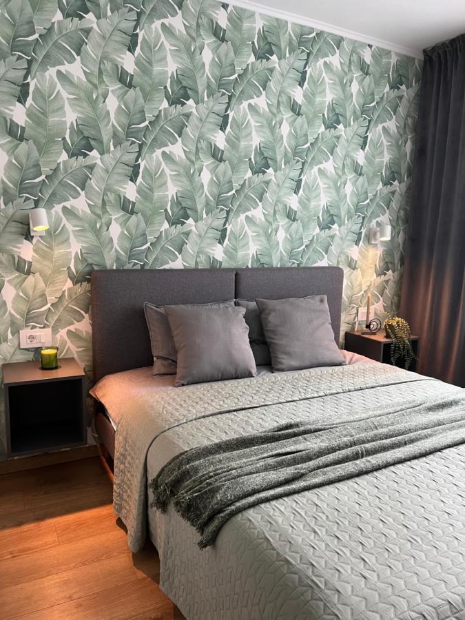 Riverside Jungle Green Apartment Oradea Ngoại thất bức ảnh