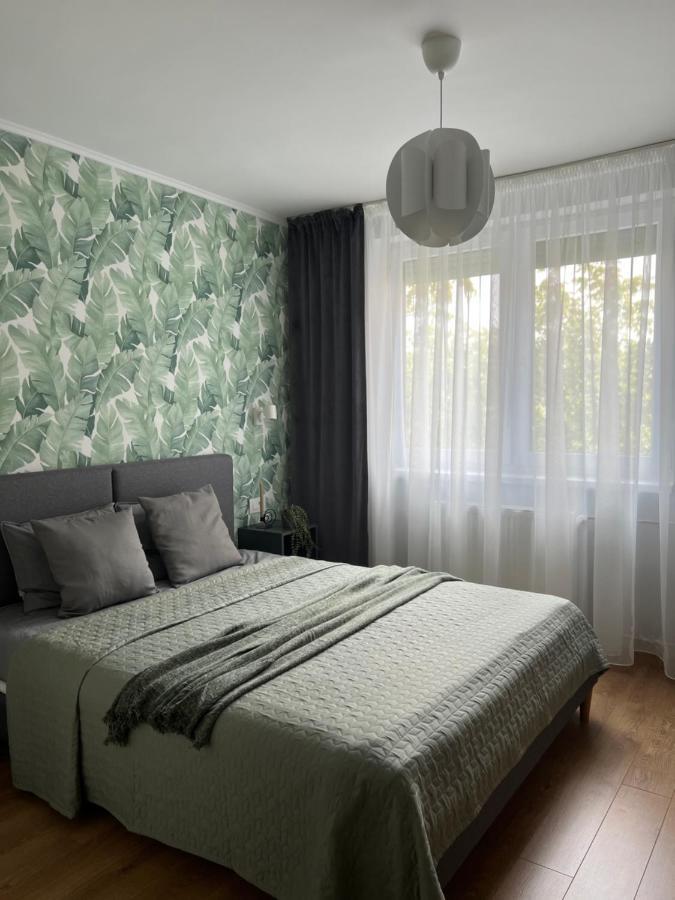 Riverside Jungle Green Apartment Oradea Ngoại thất bức ảnh